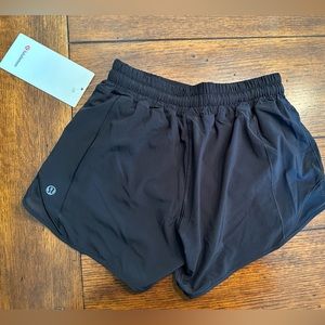 never worn before lululemon hotty hot 4” short w/tags